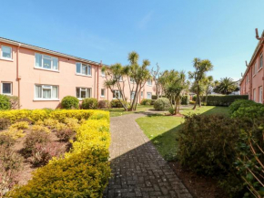 Flat 10
